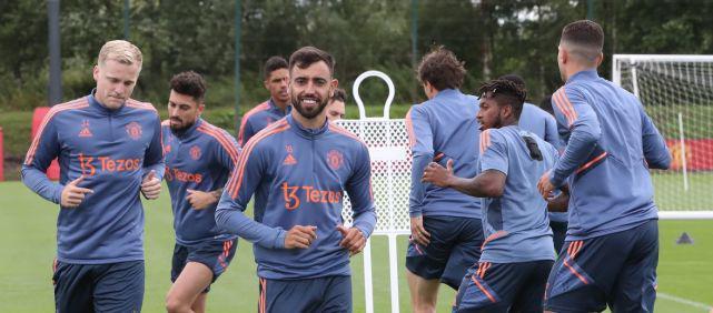 英超：曼城主场3-1击败布莱顿（英超：曼城主场3-1力克布莱顿）