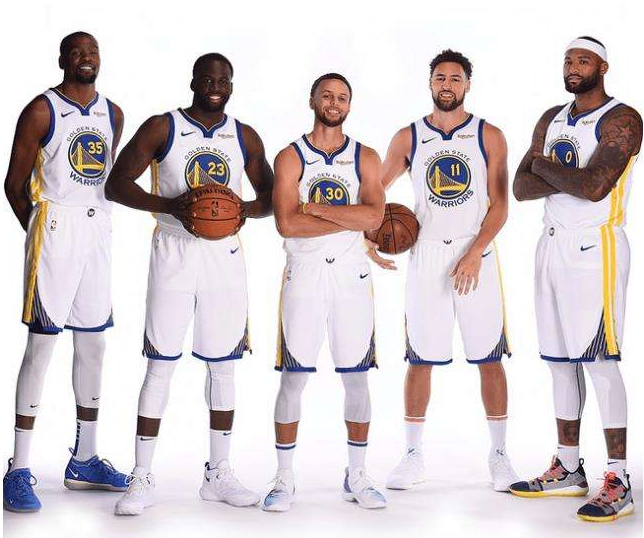 时隔27年重返世界杯正赛，苏格兰多地机场打出广告牌标语庆祝（苏格兰时隔27年再入世界杯正赛，多地机场打出广告牌标语庆祝）