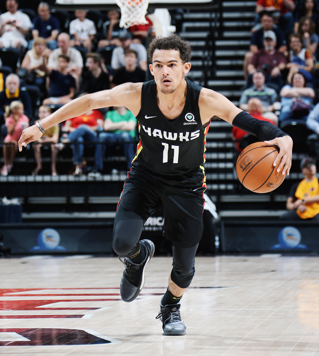 这还是足球吗？对手两红后摩洛哥U17全场80脚射门16-0取胜（对手两人被罚下，摩洛哥U17轰80次射门以16比0大胜）