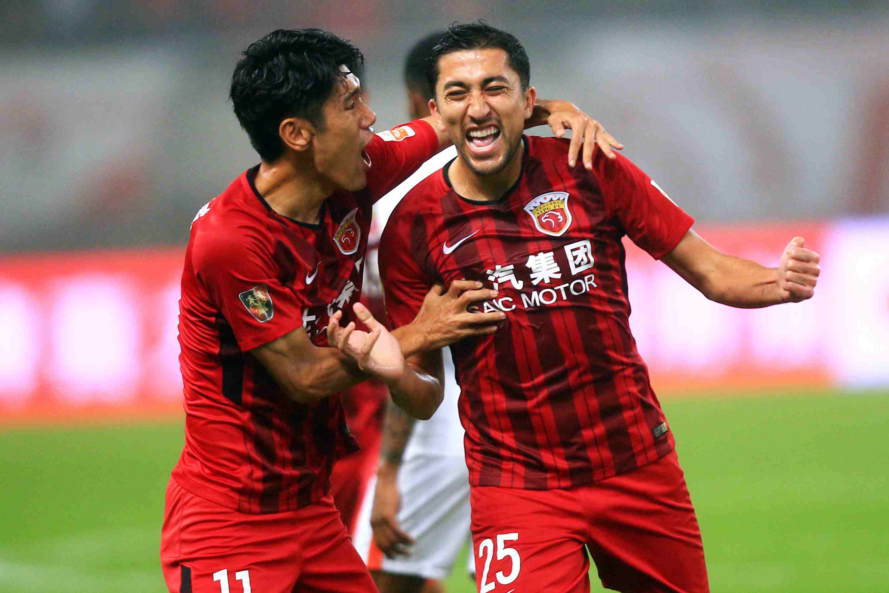 多方消息：萨利巴没有被拍到随队前往维拉公园球场（多家消息源：未见萨利巴随队赴维拉公园球场）