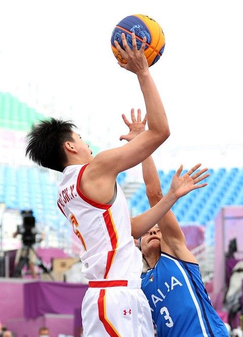 巴西俱乐部连续7年赢得解放者杯，追平阿根廷俱乐部25次夺冠（巴西俱乐部实现解放者杯七连冠，总冠军数追平阿根廷25冠）