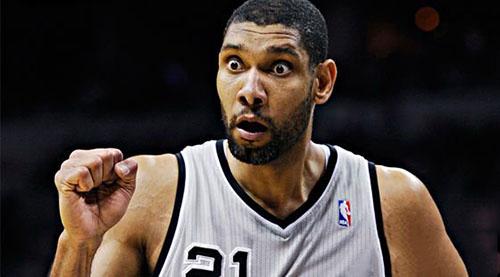 越媒：越南归化30岁原巴西籍中卫古斯塔沃，他将改名为杜飞龙（据越南媒体报道：30岁前巴西籍中卫古斯塔沃已归化越南，改名杜飞龙）