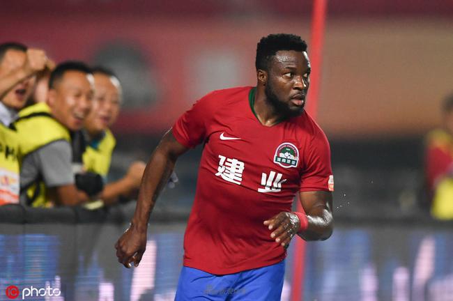 斯帕莱蒂：总体来说对球队满意；库普梅纳斯的表现帮了我大忙（斯帕莱蒂：对球队整体表现满意，库普梅纳斯的发挥给予我极大帮助）