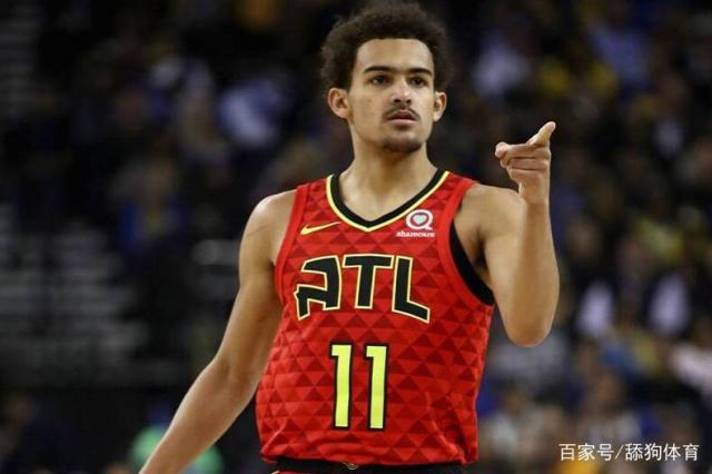 詹姆斯关键得分锁定胜局（詹姆斯致命一击奠定胜局）