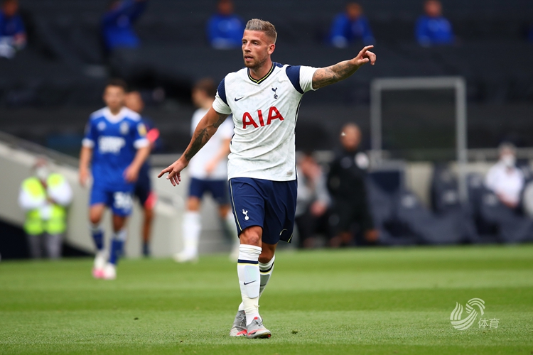 每体：7500人无法及时入场，反对派斥责拉波尔塔侮辱巴萨会员（每体：7500人未能按时入场，反对派痛斥拉波尔塔侮辱巴萨会员）