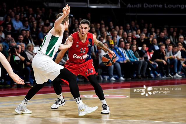 篮球CBA官方公布比赛精彩瞬间（CBA官方发布赛场精彩瞬间集锦）