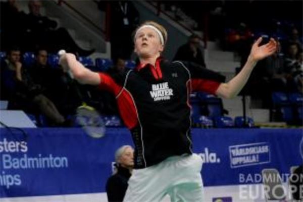 他们自信从 他们自信从